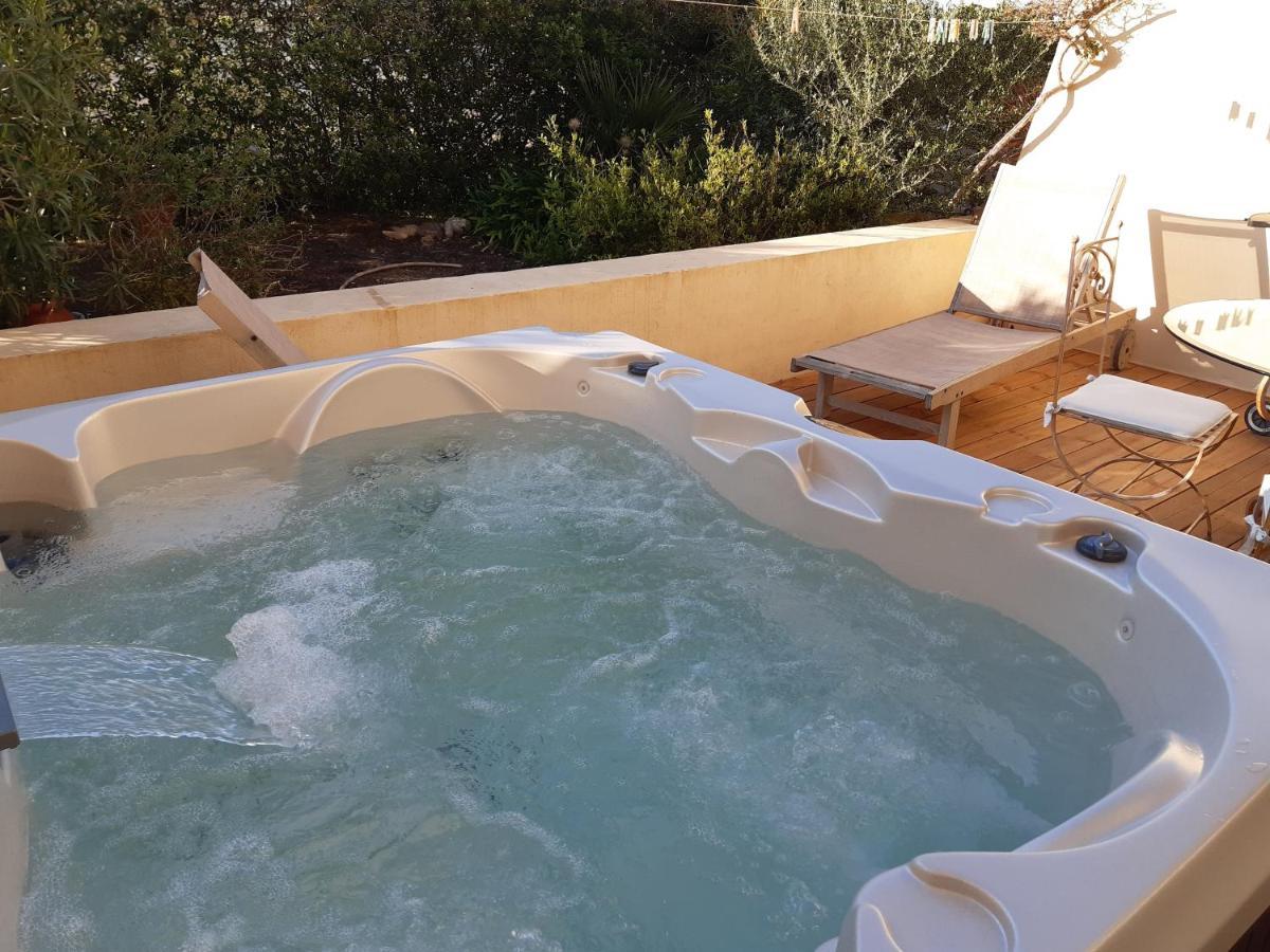T2 Renove 100M Plage Avec Spa Privatif Entre Calvi Et Ile Rousse Lumio  Dış mekan fotoğraf